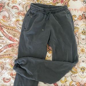TALENTLESS JOGGERS - SIZE MEDIUM NEW